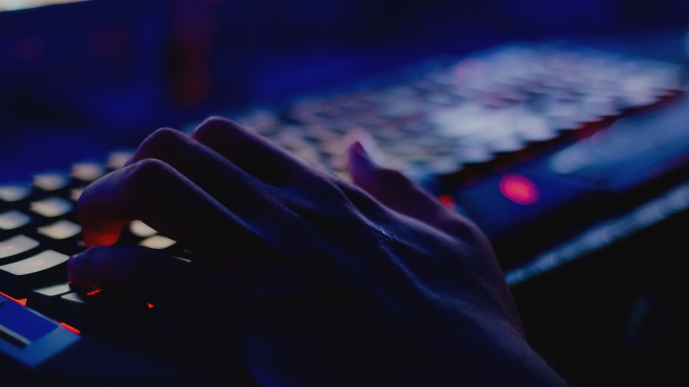 Imagem principal da Devsys.x em destaque no hero